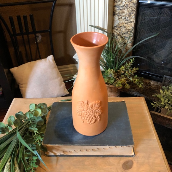 CLAY POTTERY WINE JUG. RAISED GRAPES & VINES IMAGE - Picture 4 of 5